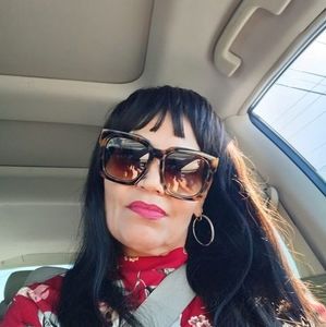 Meet your Posher, Cindy